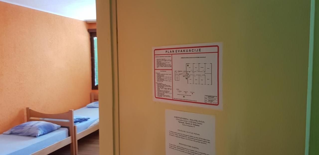 Hostel Av Palanka Екстериор снимка