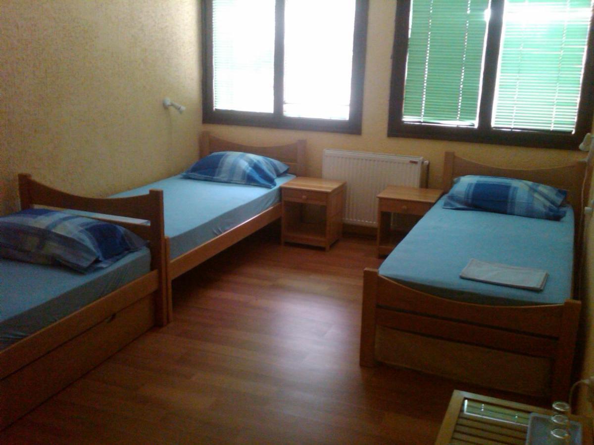 Hostel Av Palanka Екстериор снимка