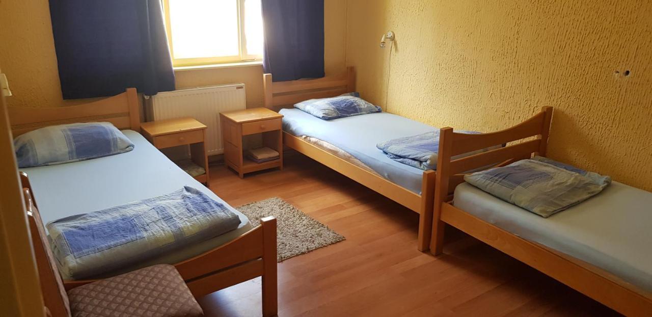 Hostel Av Palanka Екстериор снимка